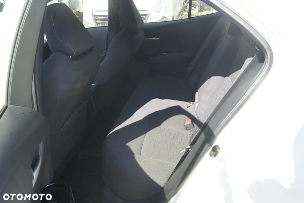 Toyota Corolla - 12