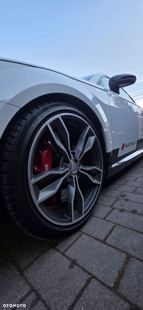 Audi TT S Coupé - 4