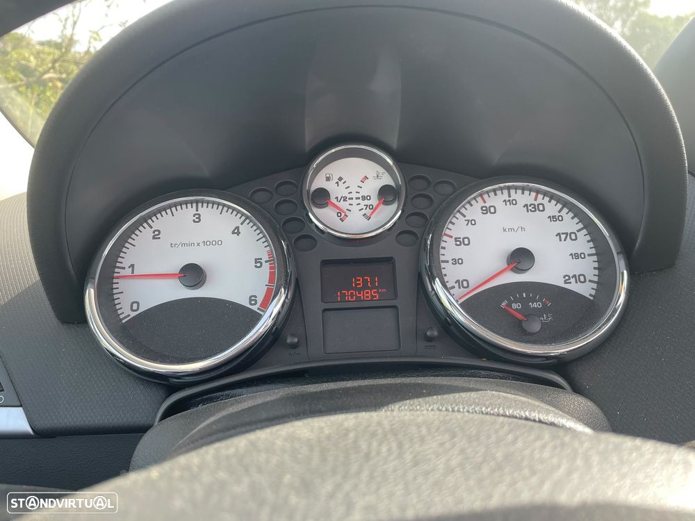 Peugeot 207 CC 1.6 HDi FAP Sport - 30