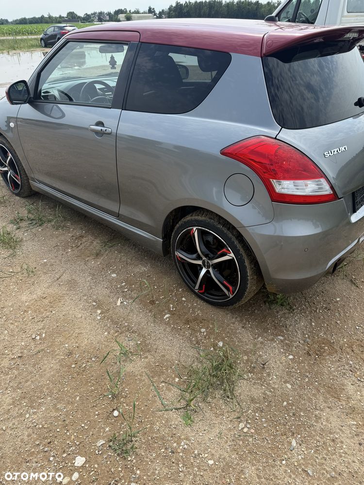 Suzuki Swift - 4