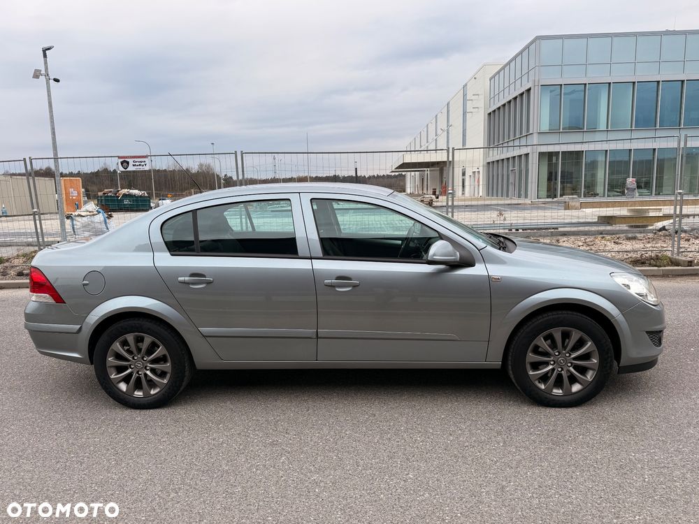 Opel Astra 1.6 Edition - 7