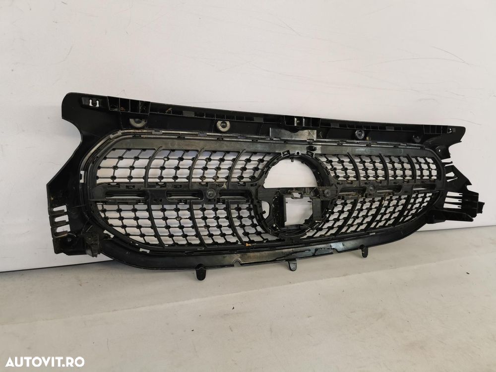 Grila radiator Mercedes GLA H247 W247 - 7