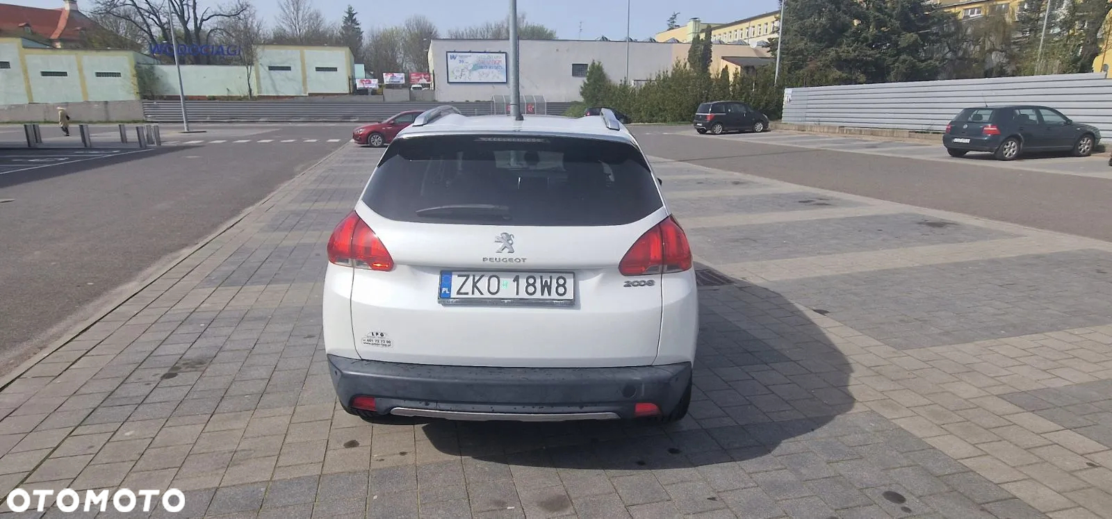 Peugeot 2008 1.6 VTi Allure - 21