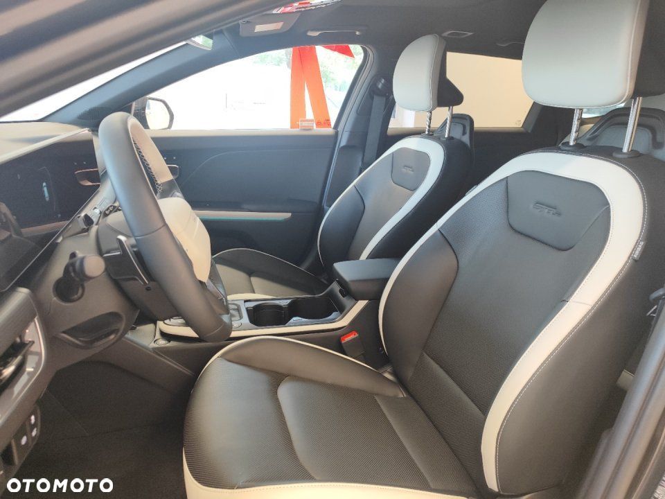 Kia K4 - 8