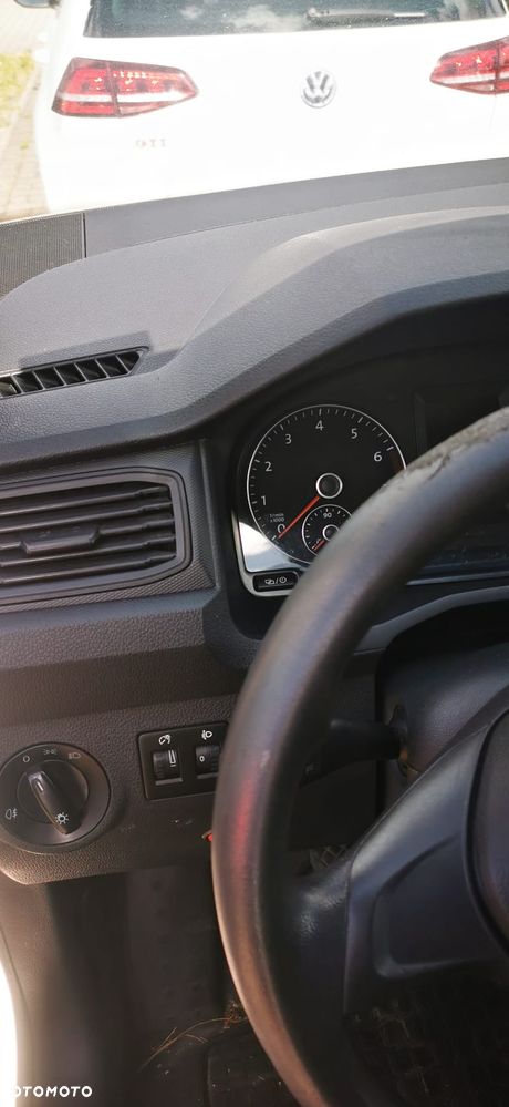 Volkswagen Caddy - 15