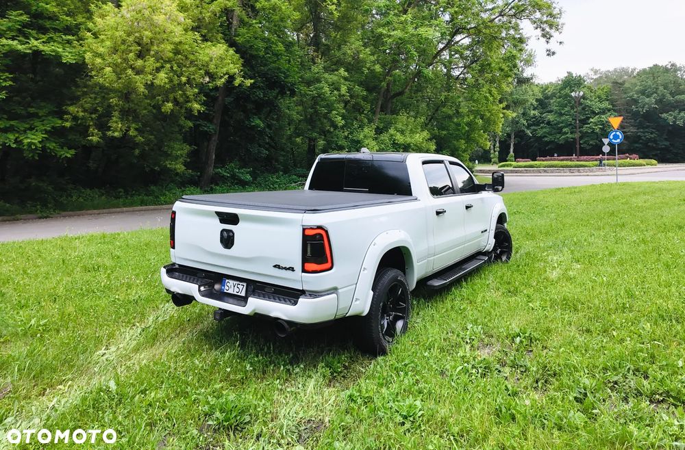 RAM 1500 - 12