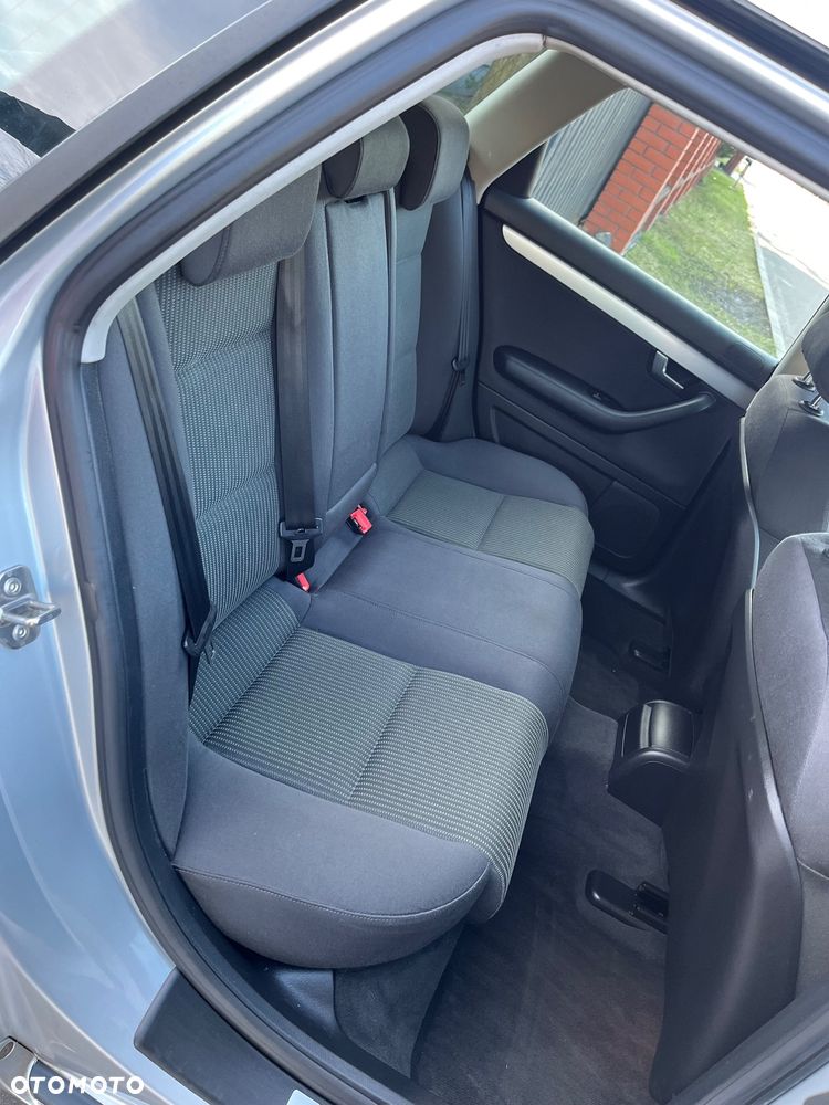 Audi A4 Avant 2.0 TDI - 18
