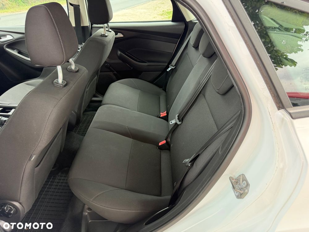 Ford Focus 1.0 EcoBoost Trend - 14