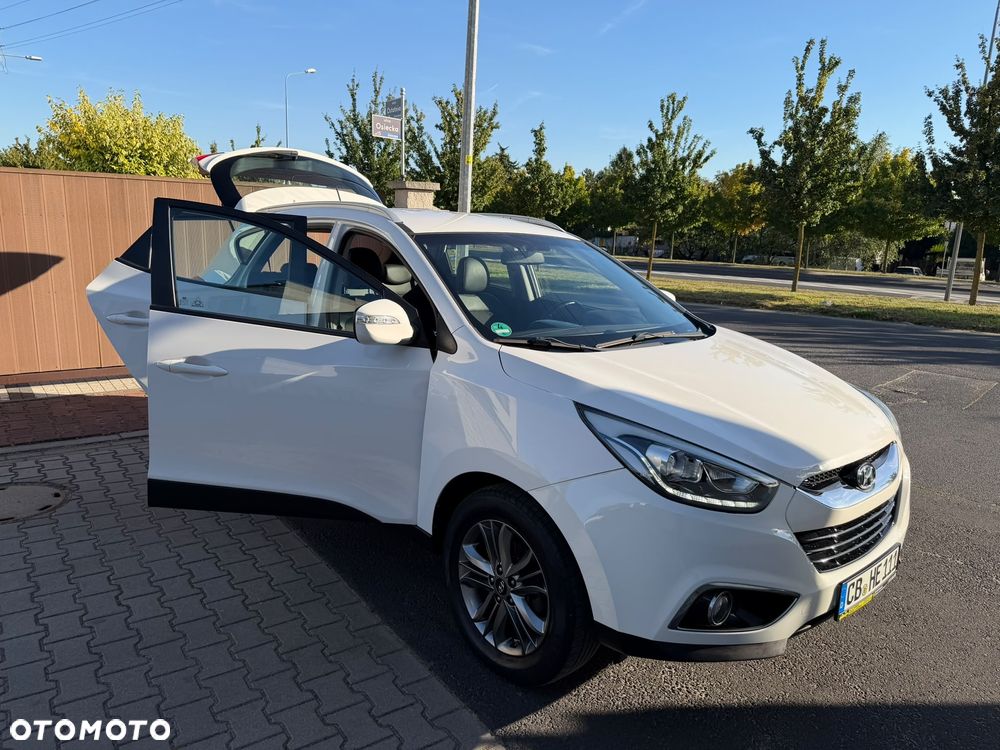 Hyundai ix35 1.6 2WD Fifa World Cup Edition - 32
