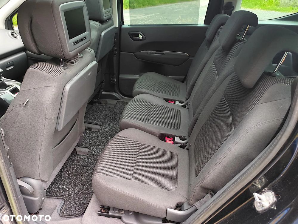 Peugeot 5008 HDI FAP 150 Family Plus - 19