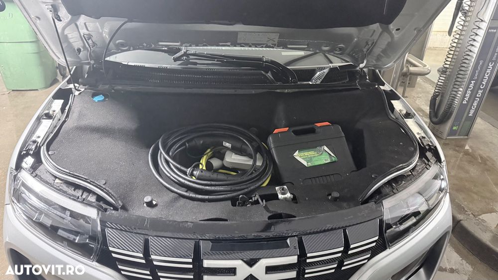 Dacia Spring Essential - 7