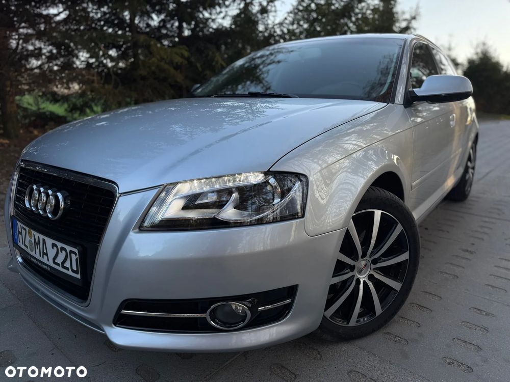 Audi A3 Sportback 2.0 TDI DPF S line Sportpaket (plus) - 2