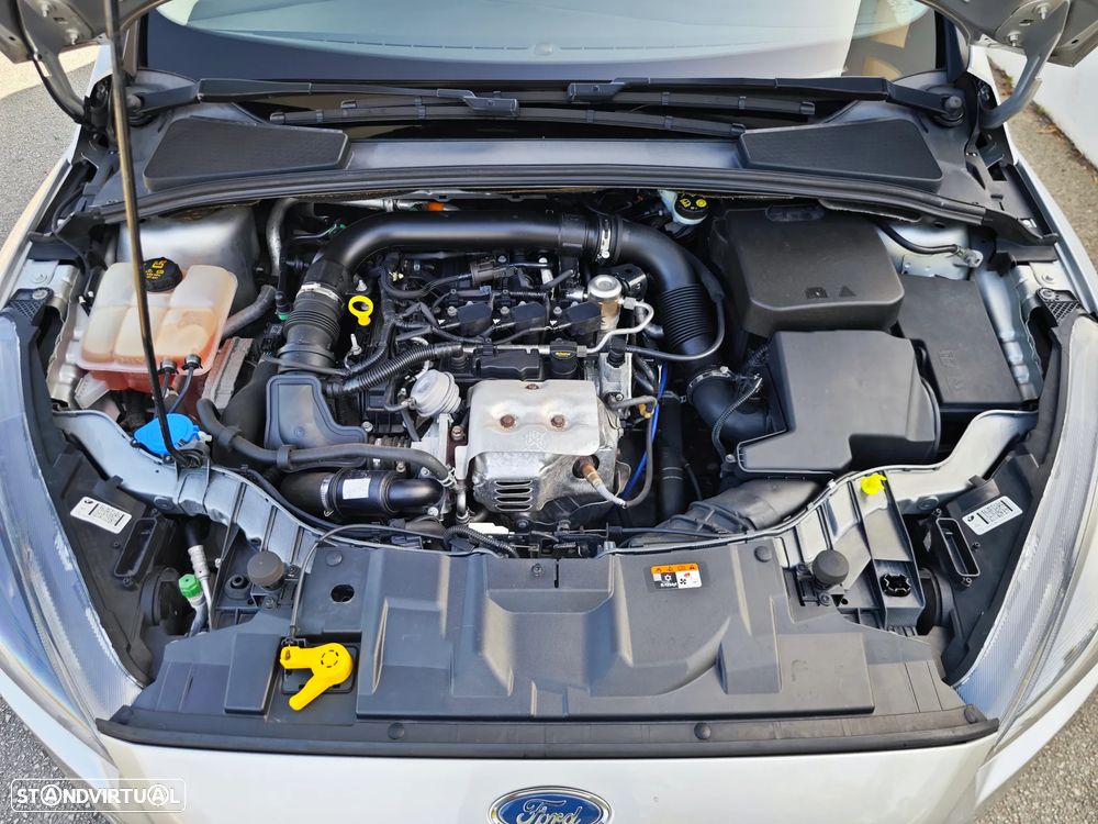 Ford Focus SW 1.0 SCTi Titanium - 25