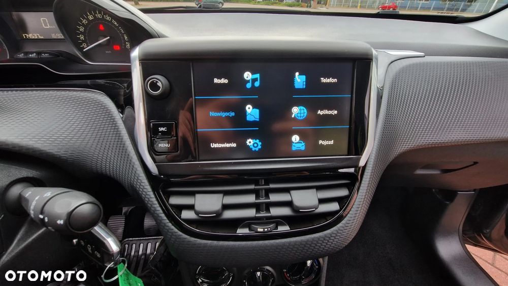 Peugeot 2008 1.6 BlueHDi Style - 18