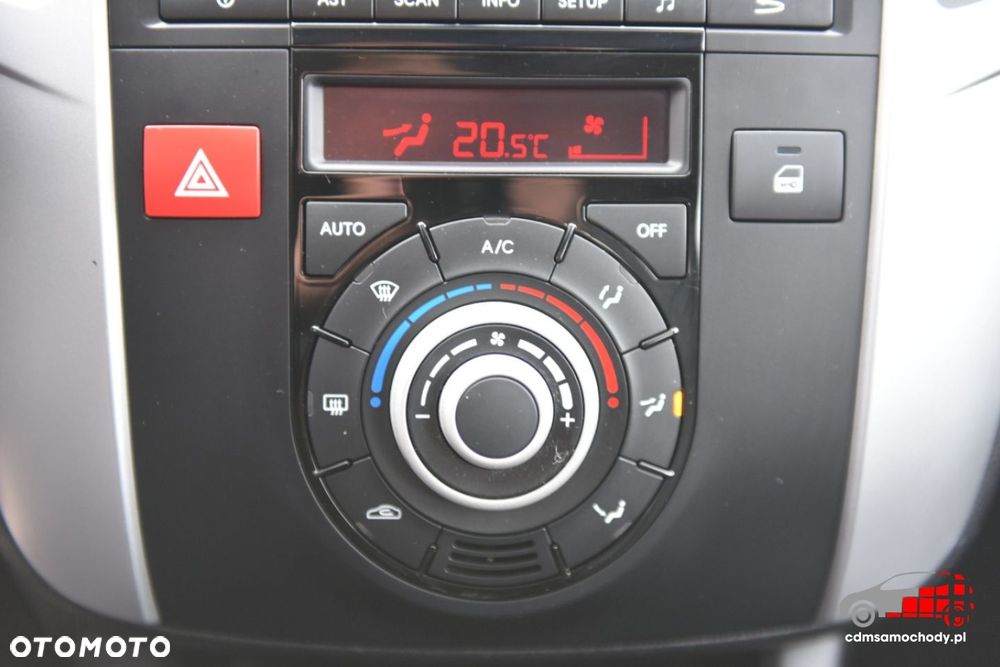 Kia Venga - 28