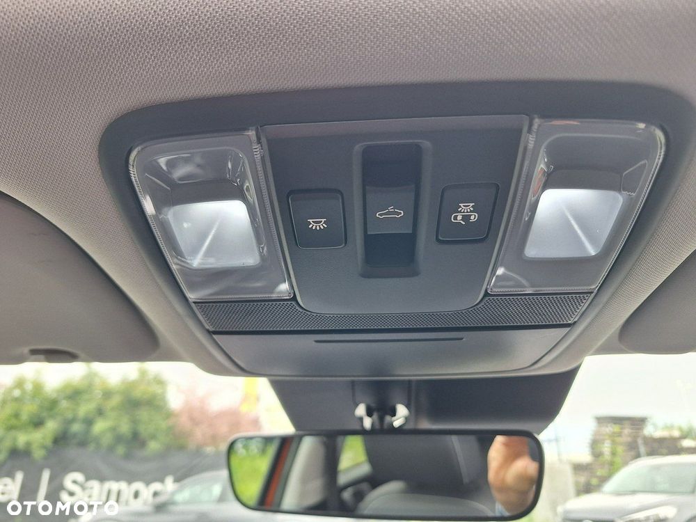 Kia XCeed 1.5 T-GDI Business Line DCT - 37