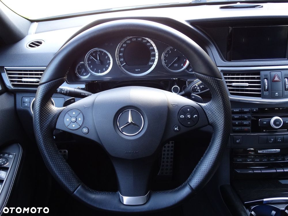 Mercedes-Benz Klasa E 500 Avantgarde - 14