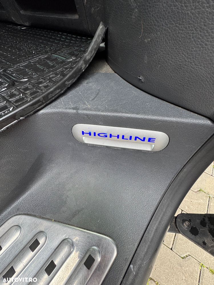 Volkswagen Multivan - 11