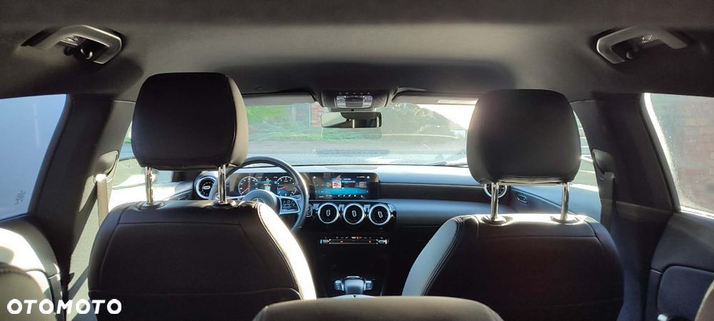 Mercedes-Benz CLA 180 7G-DCT - 8
