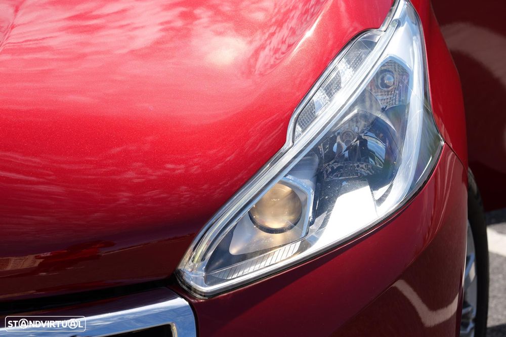 Peugeot 208 82 PureTech Style - 28