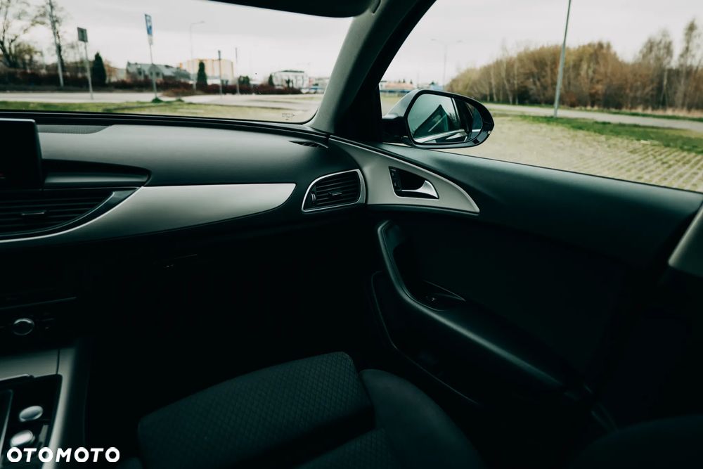 Audi A6 Avant 2.0 TDI Ultra S tronic - 24