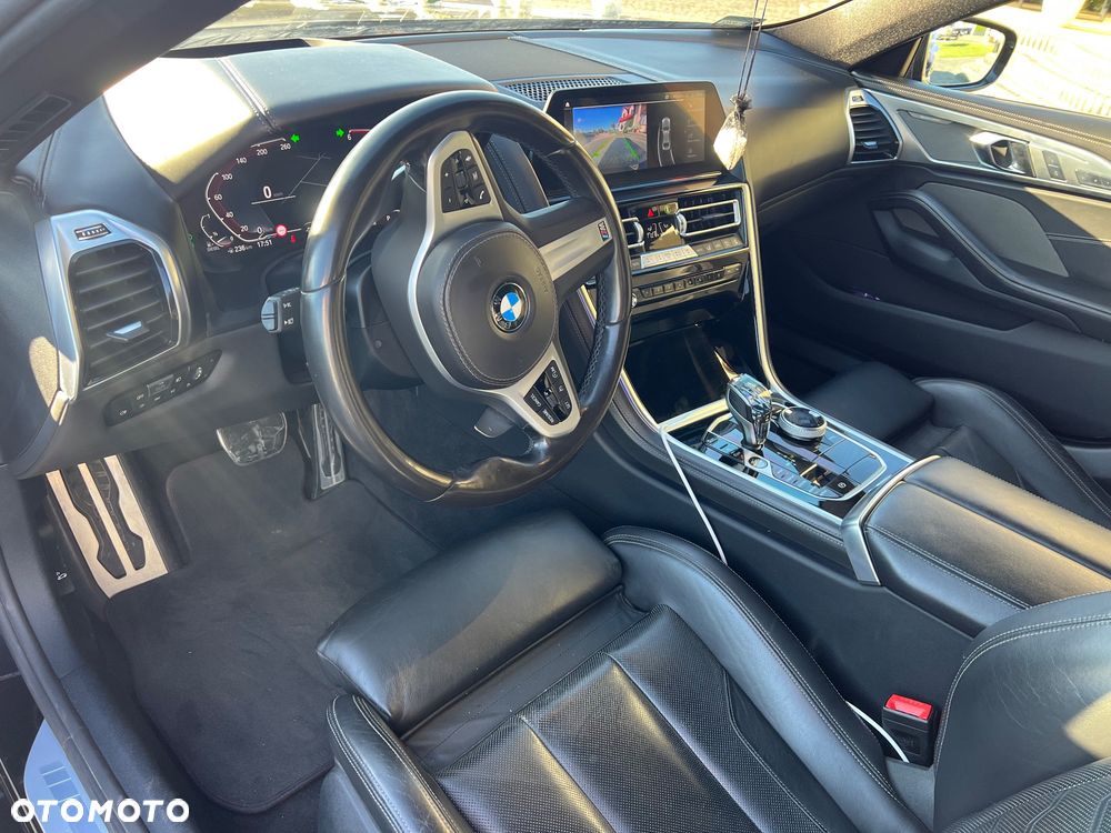 BMW Seria 8 - 15