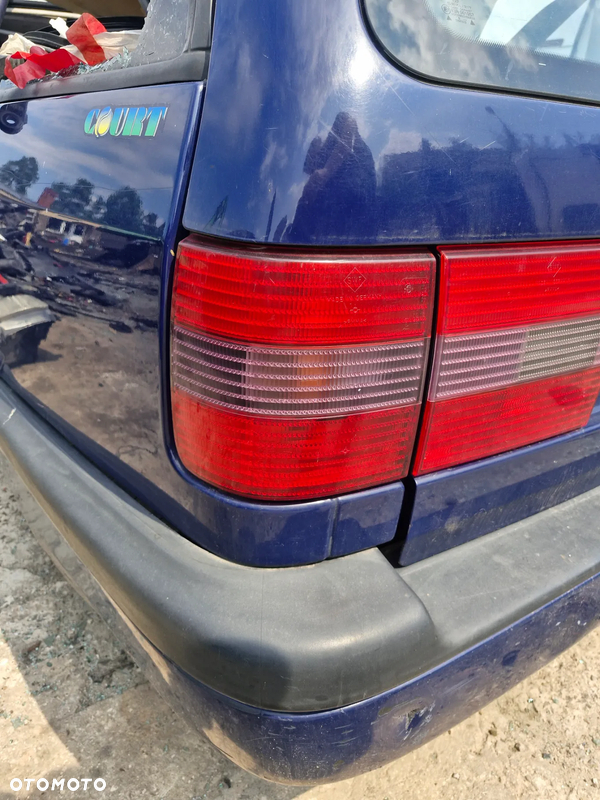 Lampa tył prawa lewa PASSAT B4 KOMBI