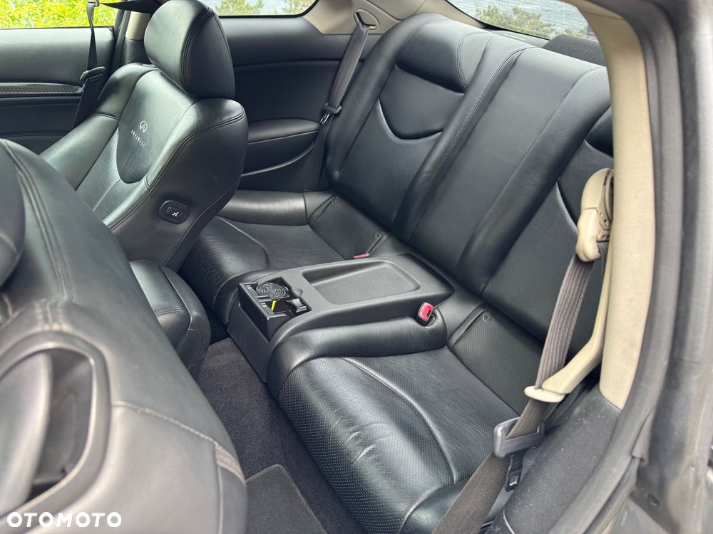 Infiniti G G37 - 13