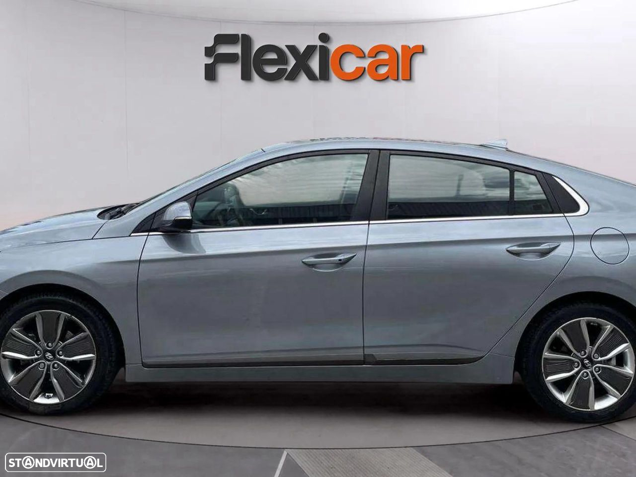 Hyundai Ioniq 1.6 GDI HEV Hybrid Tech - 4