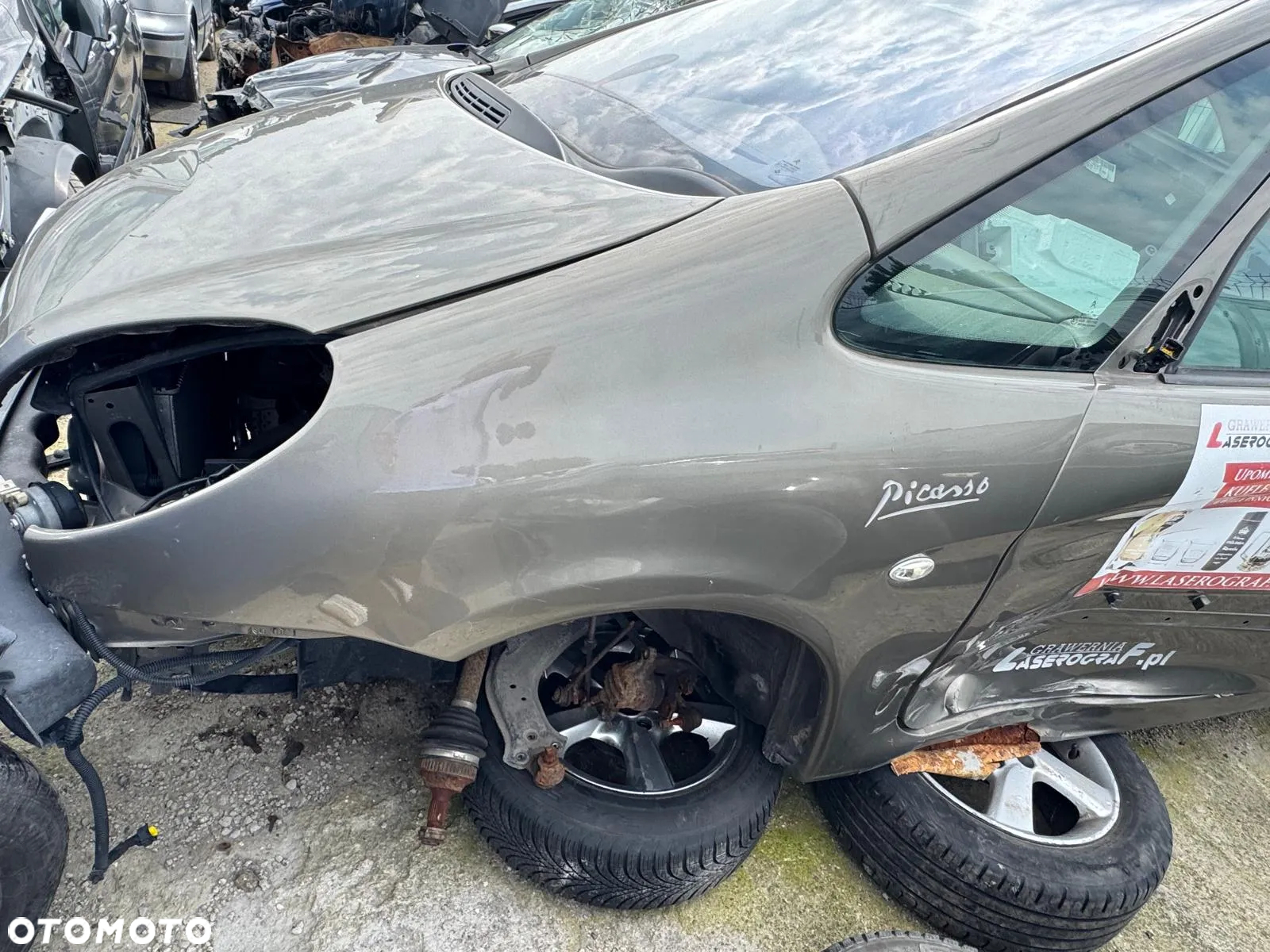 Citroen Xsara Picasso 2010 poj. 1.6 benzyna 16 V - 3