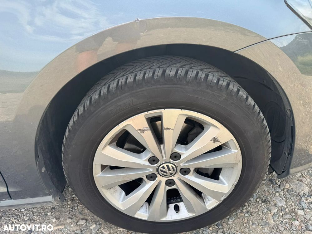 Volkswagen Golf 1.6 TDI Comfortline - 16