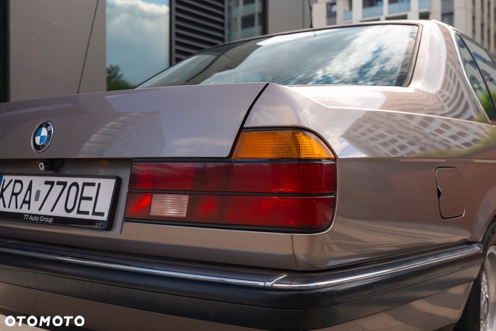 BMW Seria 7 - 22