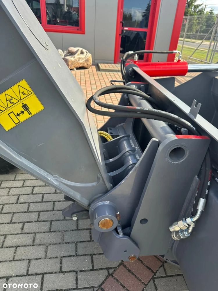 Massey Ferguson TH.7038 - 22