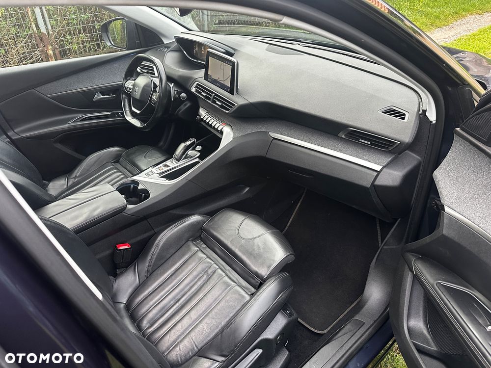 Peugeot 5008 PureTech 130 EAT8 Stop & Start Allure Pack - 23