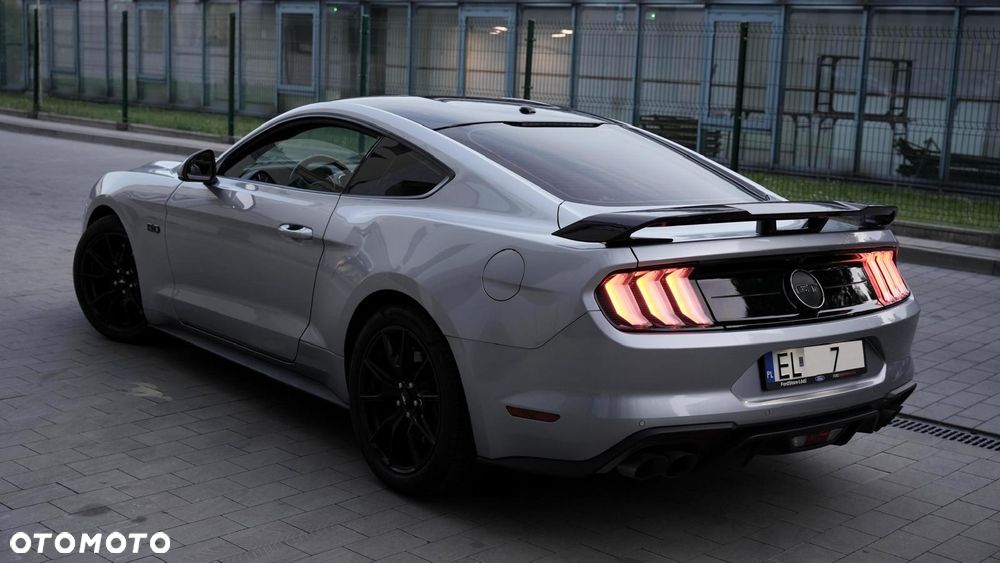 Ford Mustang - 11