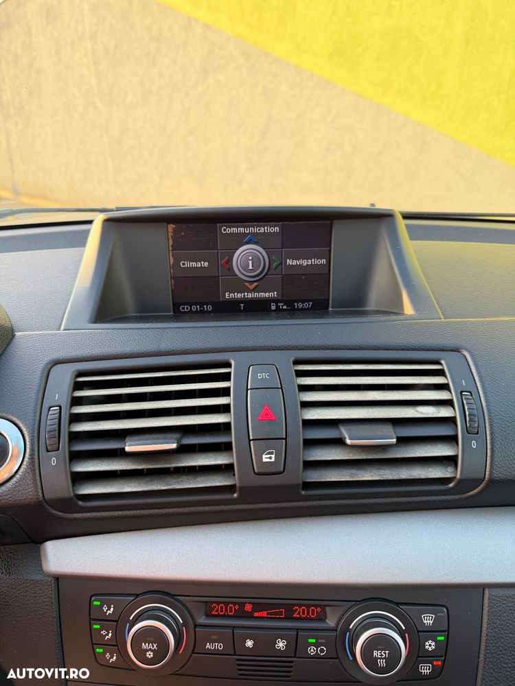 BMW Seria 1 118d - 12