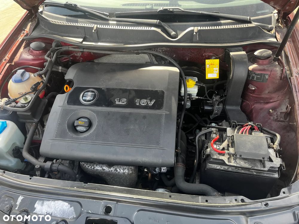 Seat Leon 1,6 16 105 koni 2003 na części - 10