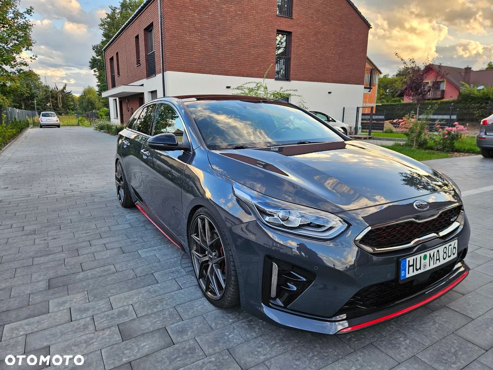 Kia ProCeed - 2