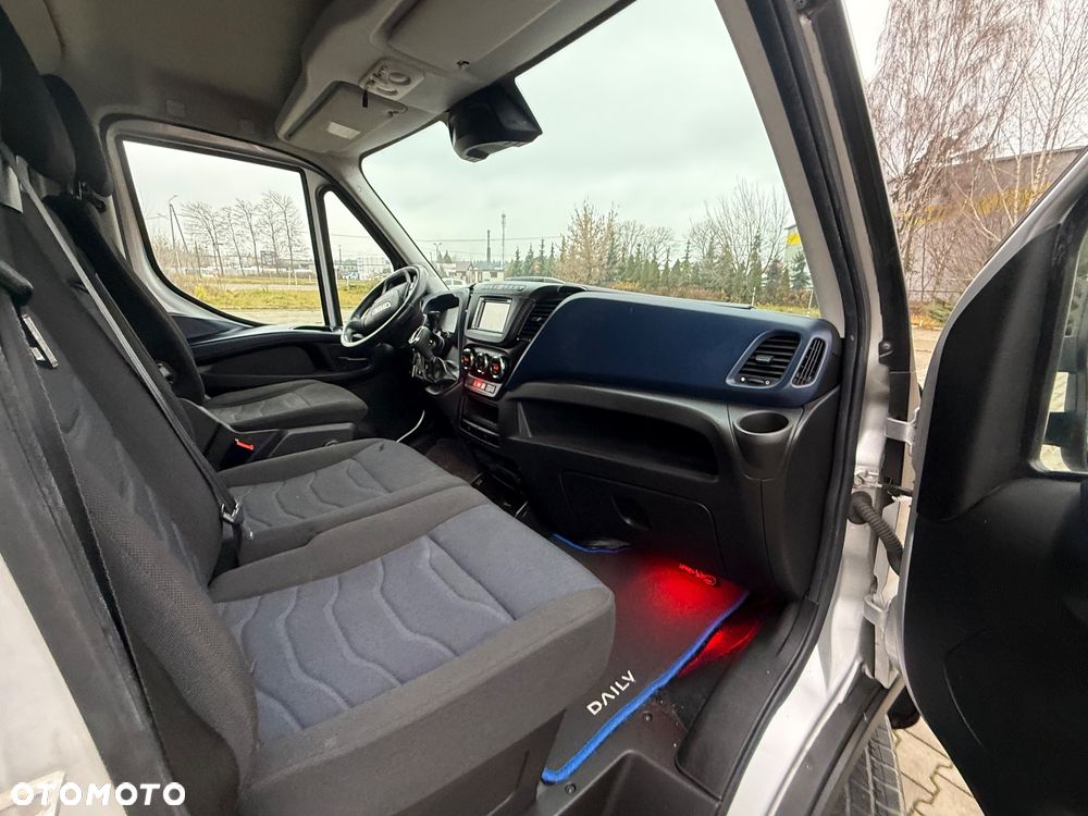 Iveco DAILY 35 - 19