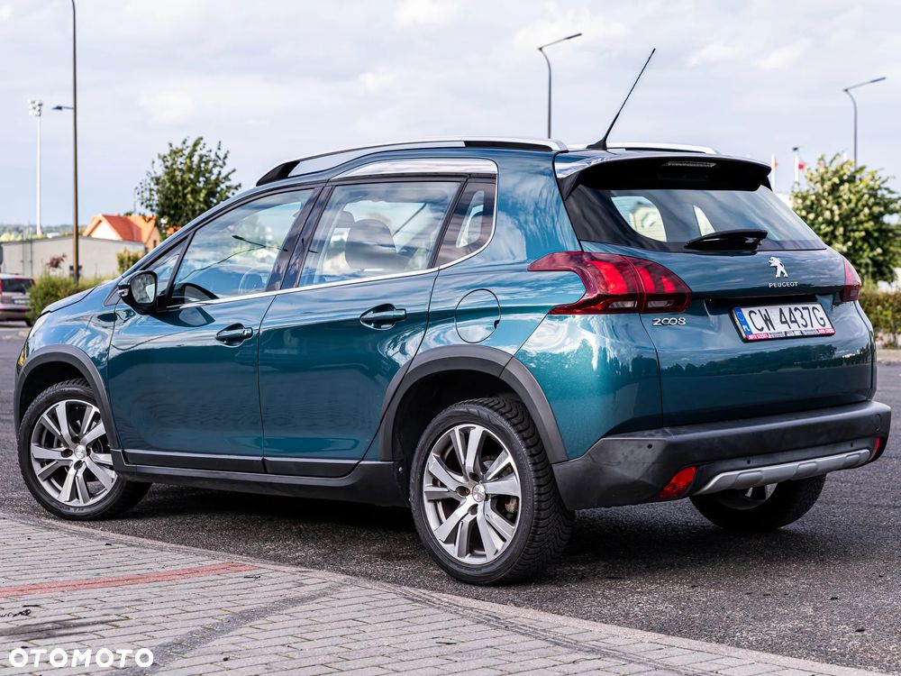 Peugeot 2008 1.2 Pure Tech Allure S&S EAT6 - 3