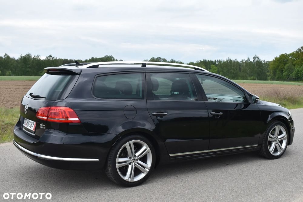 Volkswagen Passat 2.0 TDI BlueMotion Technology R-Line - 16