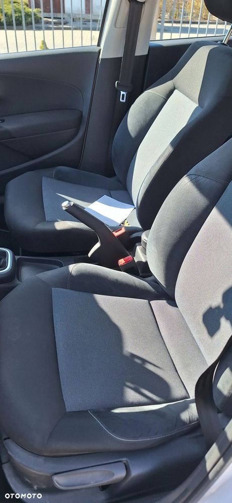 Volkswagen Polo 1.6 TDI DPF Highline - 21