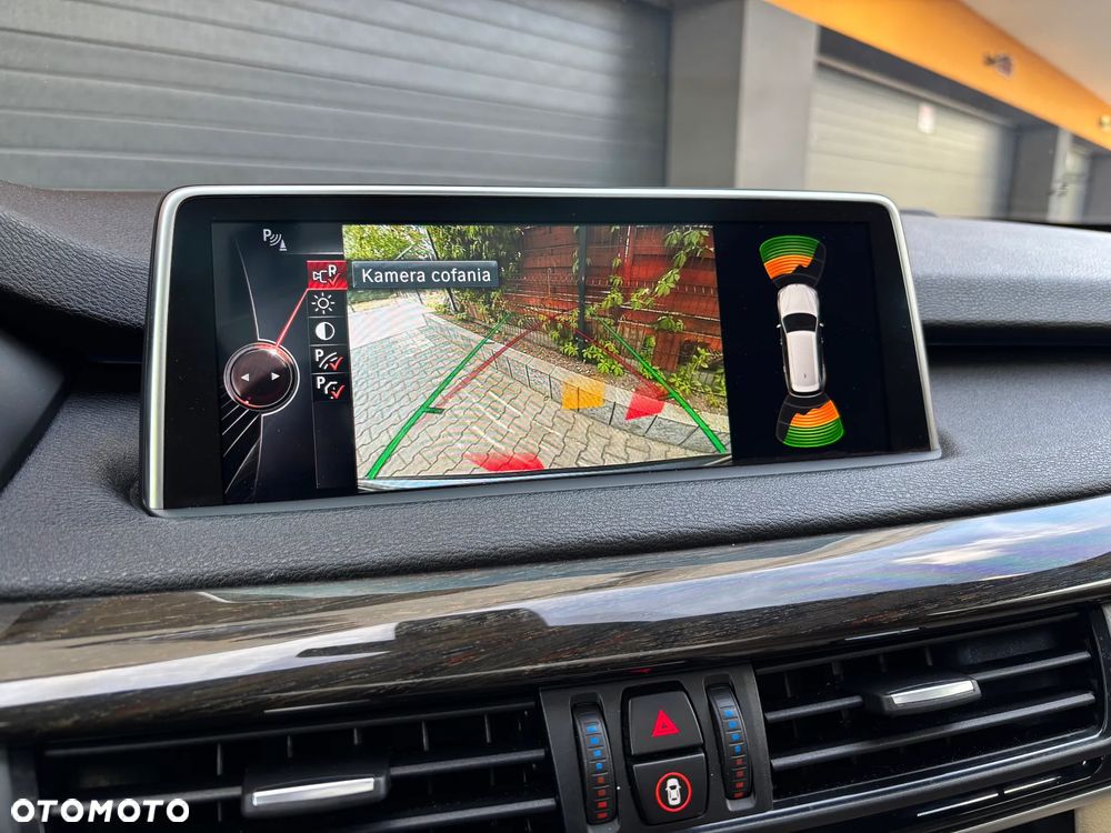 BMW X5 xDrive40d - 33