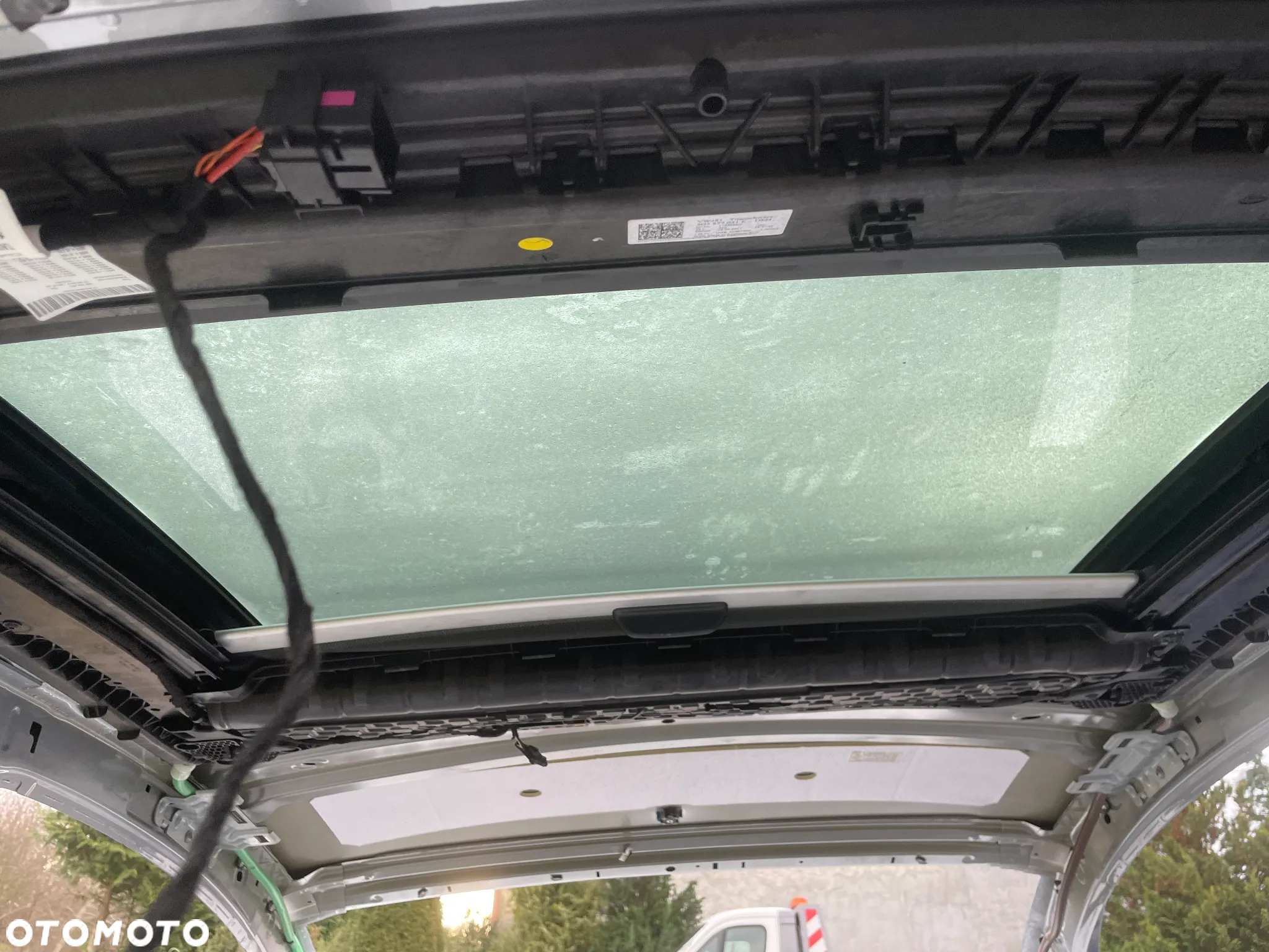 PASSAT B8 SEDAN  dach  panorama r line długie słupki - 3