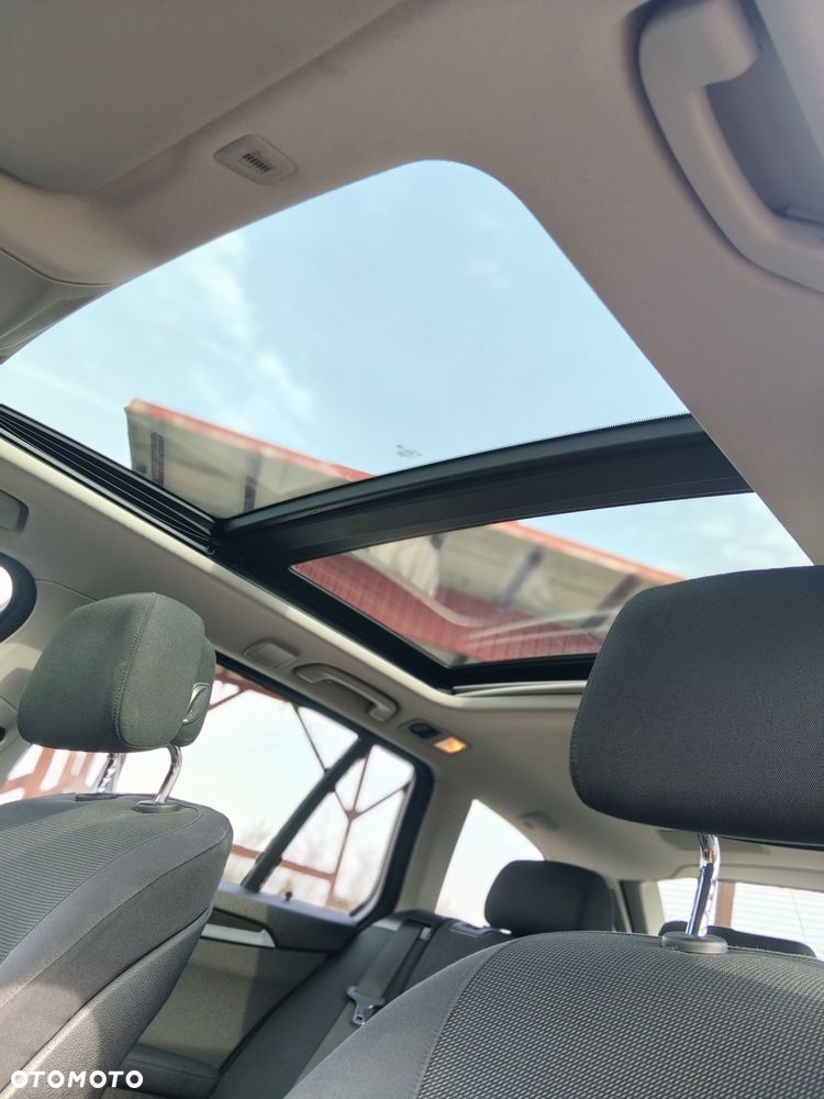 BMW Seria 5 520d Luxury Line - 15