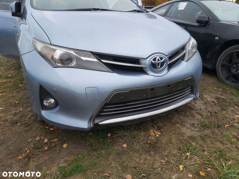 Toyota Auris II zderzak maska przód błotnik chłodnica pas przedni 1.8 HYB