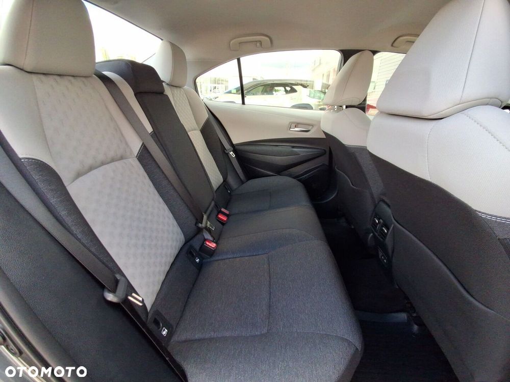 Toyota Corolla 1.8 Hybrid Comfort - 11