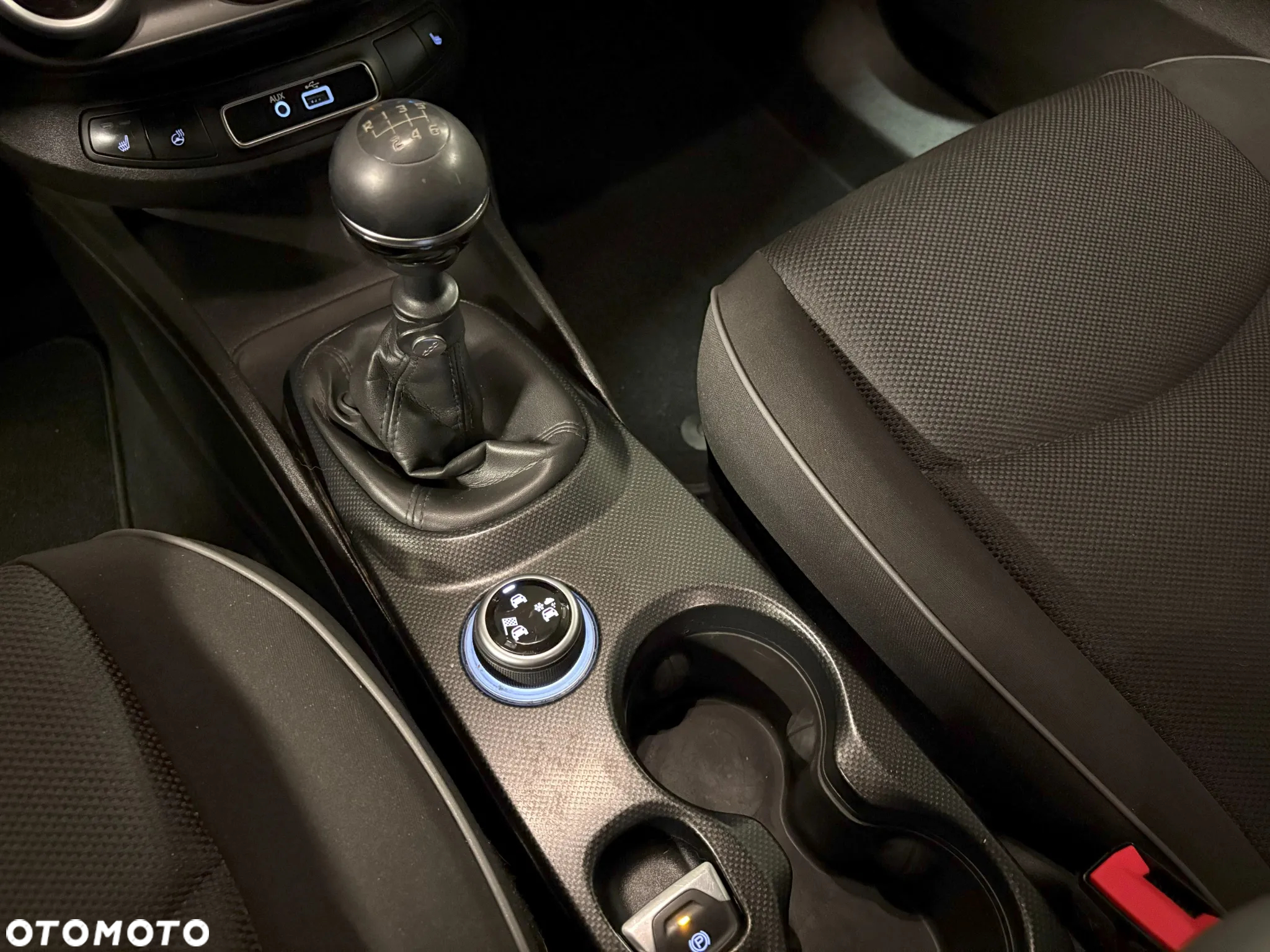 Fiat 500X 1.4 MultiAir Pop Star - 28