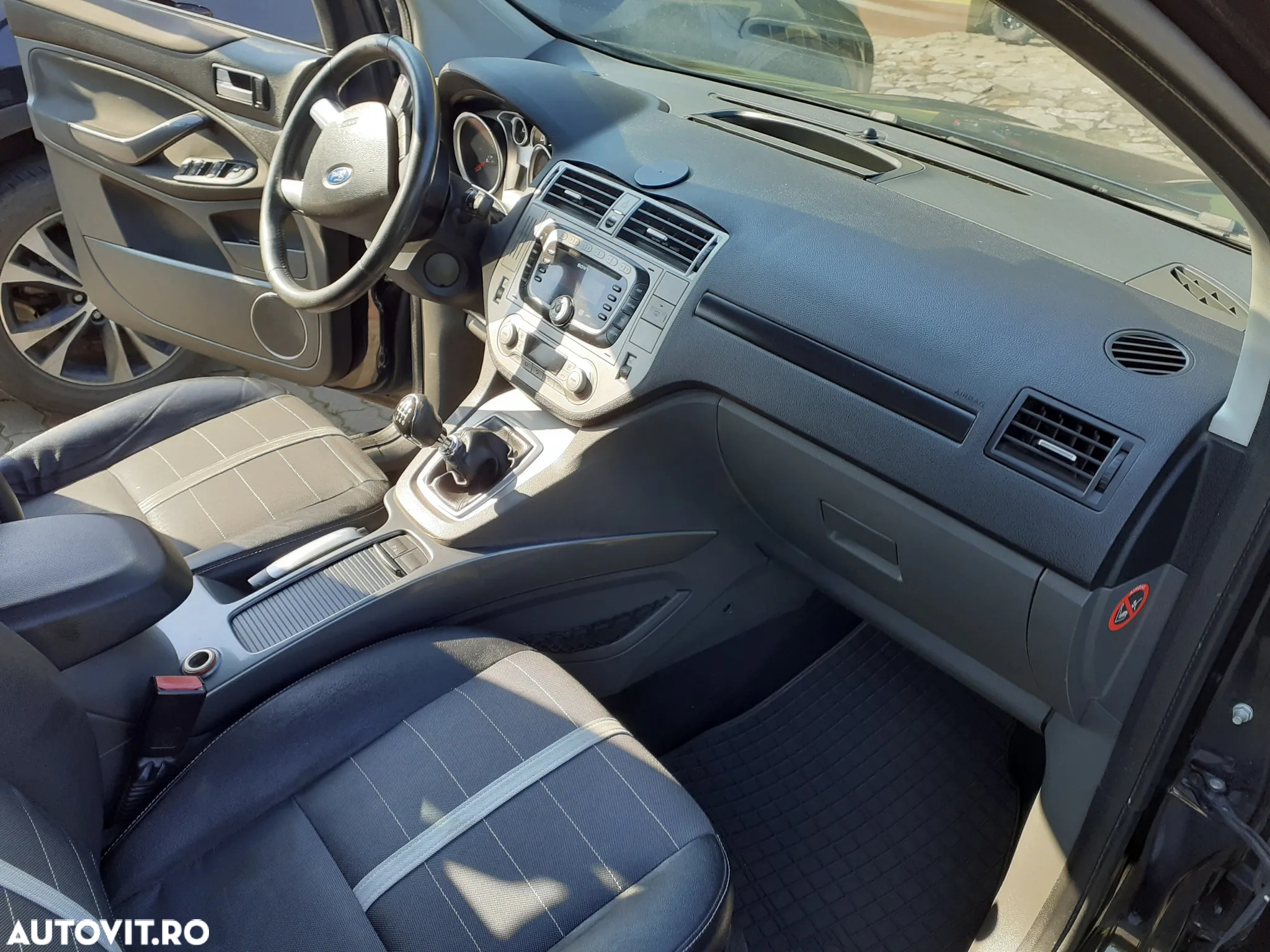 Ford Kuga - 9