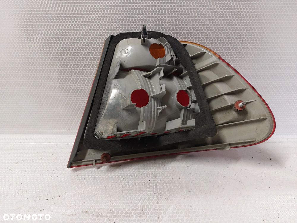 .  LAMPA TYL TYLNA LEWA BMW E46 SEDAN - 3